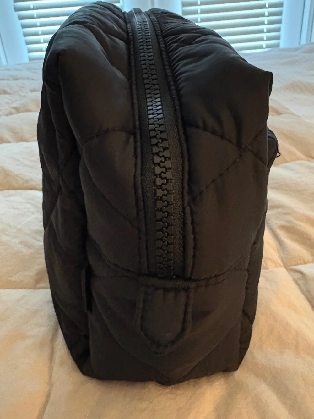 Vera Bradley Black Featherweight Large Cosmetic Toiletry Travel Bag
